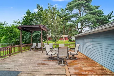 3674 McKnight Road N, White Bear Lake, MN 55110 - Photo 41