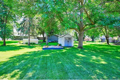 1912 Parkview Road NE, Alexandria, MN 56308 - Photo 11