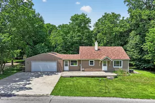 1405 S Darling Dr NW, Alexandria, MN 56308 - Photo 1