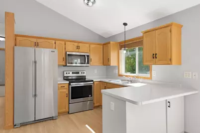 936 S Cedar Street, Belle Plaine, MN 56011 - Photo 7
