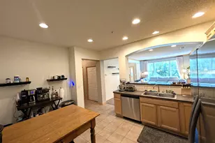 8391 Townsend Dr, Eden Prairie, MN 55344 - Photo 11