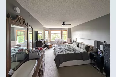 8391 Townsend Drive, Eden Prairie, MN 55344 - Photo 13