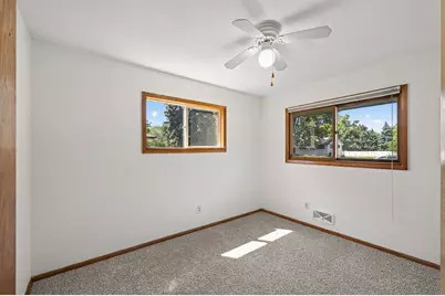 7817 67th Avenue N, Brooklyn Park, MN 55428 - Photo 13