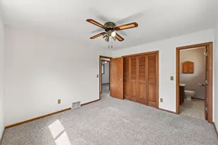7817 67th Ave N, Brooklyn Park, MN 55428 - Photo 11
