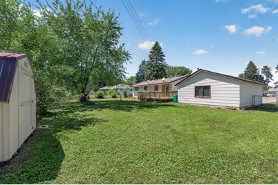 7817 67th Avenue N, Brooklyn Park, MN 55428 - Photo 23