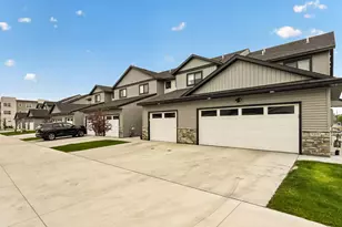5205 Harvest Sq Pl NW, Rochester, MN 55901 - Photo 3