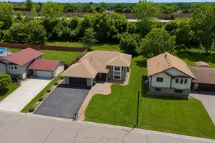 2513 93rd Way, Brooklyn Park, MN 55444 - Photo 43