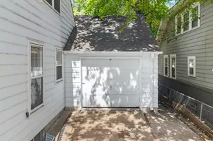 1047 Dayton Ave, Saint Paul, MN 55104 - Photo 39
