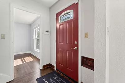 1047 Dayton Avenue, Saint Paul, MN 55104 - Photo 3