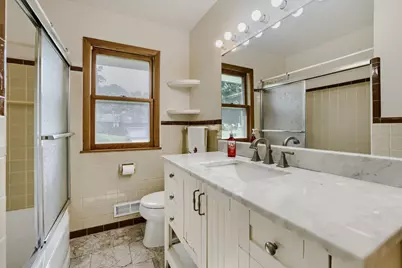900 W 84th Street, Bloomington, MN 55420 - Photo 11