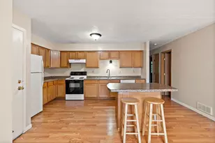 926 Wescott Trail, Eagan, MN 55123 - Photo 3