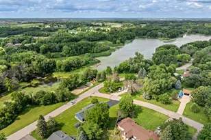 833 Tyrol Ln, Shakopee, MN 55379 - Photo 55