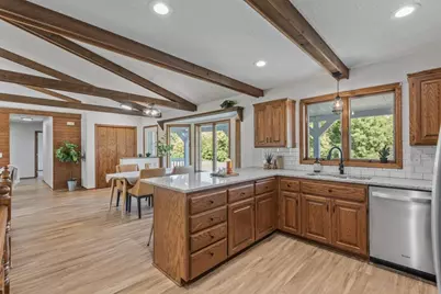 833 Tyrol Lane, Shakopee, MN 55379 - Photo 15