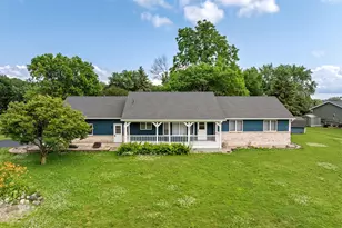 833 Tyrol Ln, Shakopee, MN 55379 - Photo 1