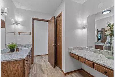 833 Tyrol Lane, Shakopee, MN 55379 - Photo 25