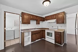 828 Englewood Ave, Saint Paul, MN 55104 - Photo 9