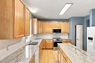 1560 Oakbrooke Terrace, Eagan, MN 55122 - Photo 3