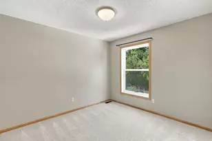 1560 Oakbrooke Terrace, Eagan, MN 55122 - Photo 21