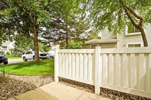 2723 Wagon Wheel Curve, Chaska, MN 55318 - Photo 15