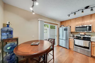 2723 Wagon Wheel Curve, Chaska, MN 55318 - Photo 7