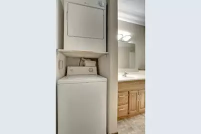 2240 Ridge Drive #33, Saint Louis Park, MN 55416 - Photo 9