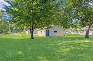 71 Rowland St, Tracy, MN 56175 - Photo 43
