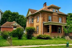 956 Tuscarora Ave, Saint Paul, MN 55102 - Photo 1