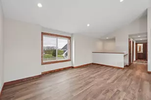 222 Eagle Ridge Dr, Roberts, WI 54023 - Photo 11