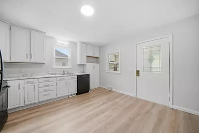 422 10th Avenue SE, Rochester, MN 55904 - Photo 3