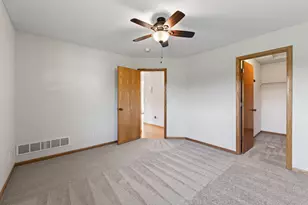 10501 Jason Ln, Albertville, MN 55301 - Photo 21