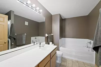 7422 Timber Crest Drive S, Cottage Grove, MN 55016 - Photo 11