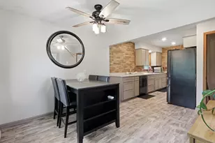 4250 Diamond Dr, Eagan, MN 55122 - Photo 5