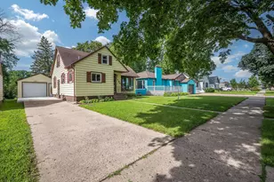 1206 Webster St, Fairmont, MN 56031 - Photo 1