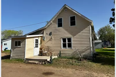 726 E 2nd Street, Pillager, MN 56473 - Photo 1