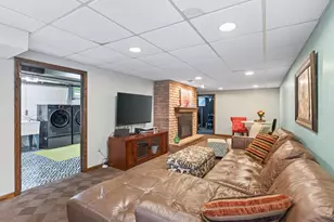 1516 Aquila Ave N, Golden Valley, MN 55427 - Photo 37