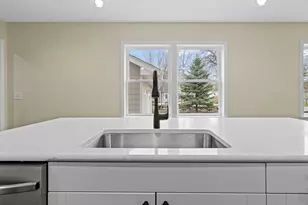 3477 Lyric Ave, Wayzata, MN 55391 - Photo 17