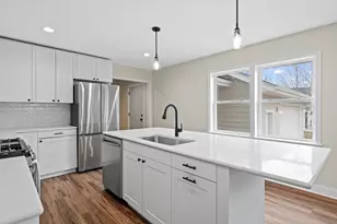 3477 Lyric Ave, Wayzata, MN 55391 - Photo 13