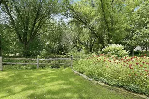 4067 Stockdale Dr, Vadnais Heights, MN 55127 - Photo 19