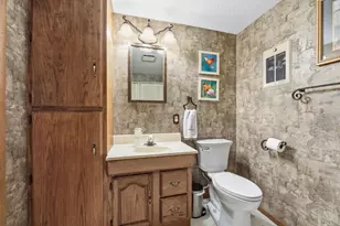 4067 Stockdale Dr, Vadnais Heights, MN 55127 - Photo 45