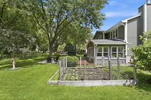 4067 Stockdale Dr, Vadnais Heights, MN 55127 - Photo 13