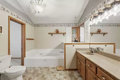 4067 Stockdale Drive, Vadnais Heights, MN 55127 - Photo 39
