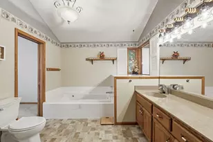 4067 Stockdale Dr, Vadnais Heights, MN 55127 - Photo 39