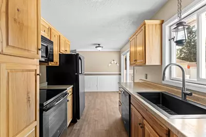 622 30th Street NE, Rochester, MN 55906 - Photo 3