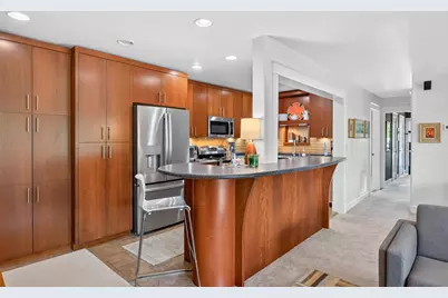6421 Colony Way #2D, Edina, MN 55435 - Photo 3