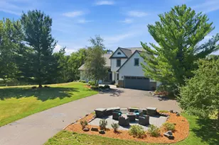 923 Cloverleaf Cir, Hudson, WI 54016 - Photo 51