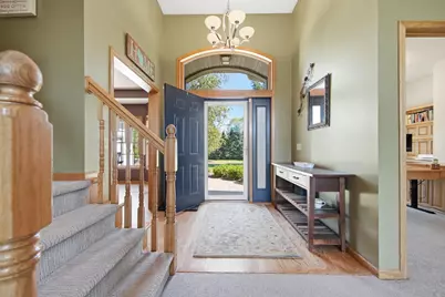 923 Cloverleaf Circle, Hudson, WI 54016 - Photo 5