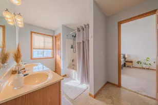 3775 Hazel Trail, Woodbury, MN 55129 - Photo 31