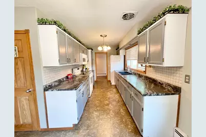 18 S Paffrath Avenue, Springfield, MN 56087 - Photo 13