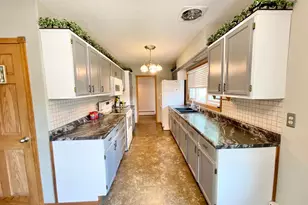 18 S Paffrath Ave, Springfield, MN 56087 - Photo 13