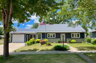 18 S Paffrath Ave, Springfield, MN 56087 - Photo 1